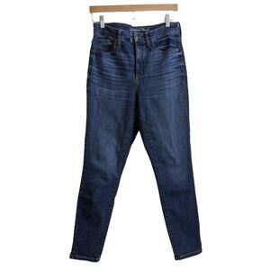 Universal Thread High Rise Skinny Jeans Women's Size 8/29R Blue Dark Wash Denim